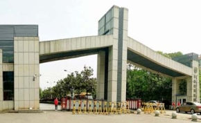 衡阳华岳高级中学｜高三复读学校